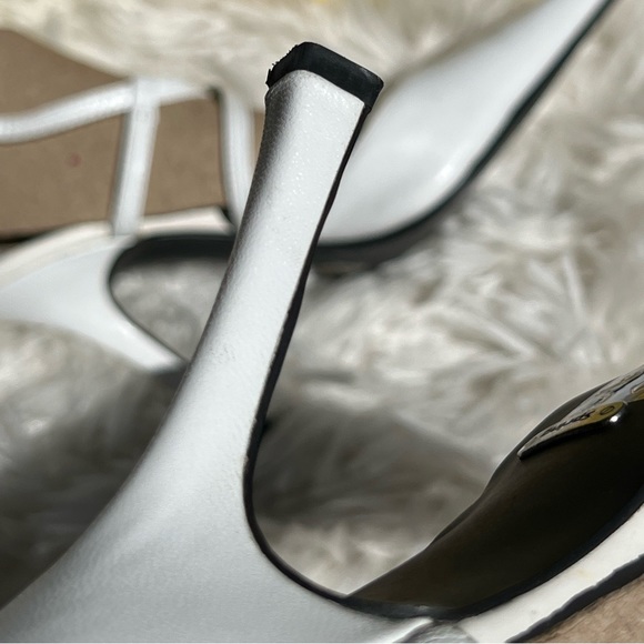 💖Vintage white pointed closed toe hight heel pumps - Picture 6 of 11